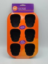 Wilton Scary Skulls 6 Cavity Silicone Mold, Halloween, New! - £7.18 GBP