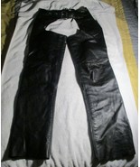 Men&#39;s Black Leather Chaps with Legs Snaps and Zippers - €126,87 EUR