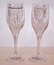 STUNNING PAIR OF MIKASA CRYSTAL FLAME D&#39;AMORE 8 1/4&quot; WINE GLASSES - $41.57