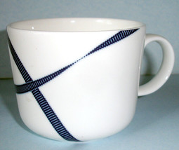 Monique Lhuillier Ribbons Tea Cup Blue criss Cross Stripes New - $11.78