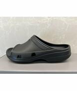 BALENCIAGA $485 Men&#39;s Black Rubber Slide Sandals New And Authentic 41/US8 - $7,884.23 MXN