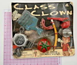 Vintage Vending Display Board Class Clown 0104 - $39.99