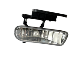 1999-2007 For Chevy Silverado 00-06 Suburban Tahoe Fog Lamp RIGHT Side G... - £18.77 GBP