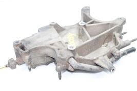 01-04 SILVERADO 2500 LB7 LLY 6.6L DIESEL ALTERNATOR BRACKET MOUNT 76251 image 3