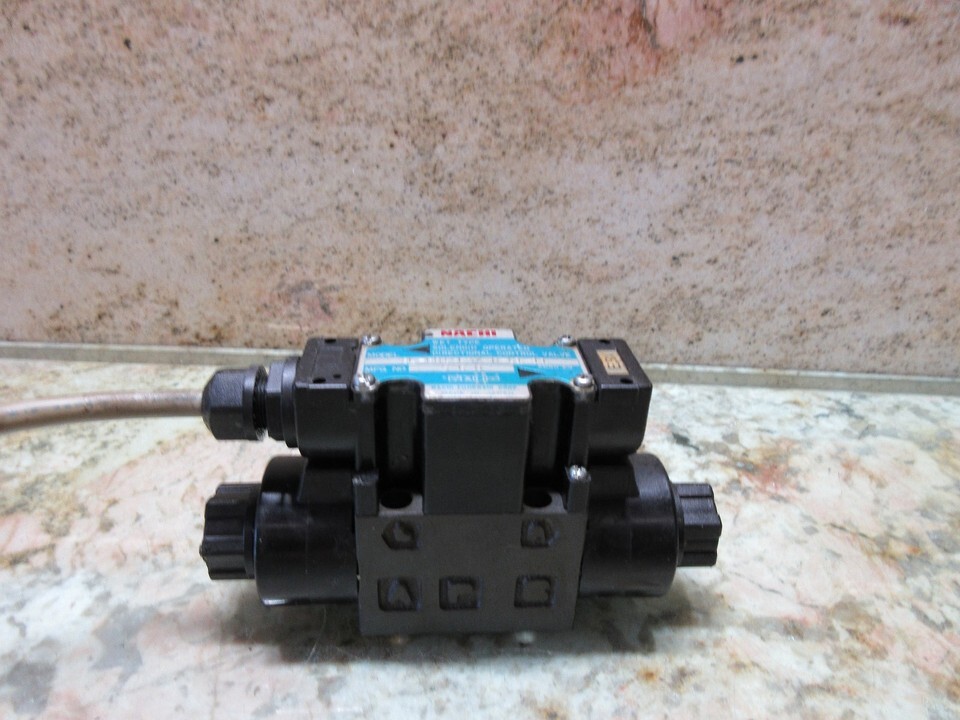 NACHI DIRECTIONAL CONTROL VALVE SL-G01-E3X-R-C1-11 CNC LOT OF 3 PIECES - $67.88