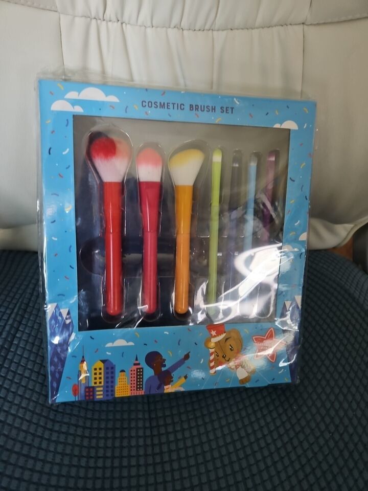 7 piece Full Size Makeup Brush Set Created for Macy&#39;s NIB - $19.95