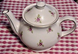 Windsor Roses Teapot by Sadler Made in England Vtg - £23.94 GBP