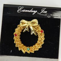 Eisenberg Ice Christmas Wreath Pin Brooch 1-1/4&quot; Dia Gold Tone Jewelry - $10.77