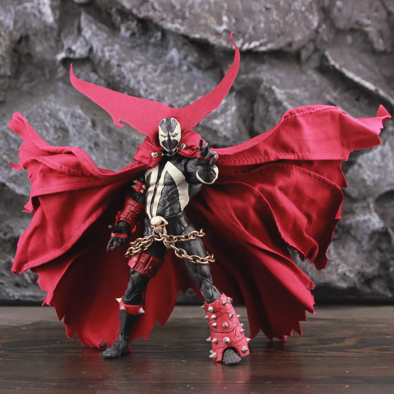 Spawn Reggae Happy Red Robe Accessory Luxury Cloak Cape Robe 6&quot; 7&quot; Action Figure - £88.56 GBP+