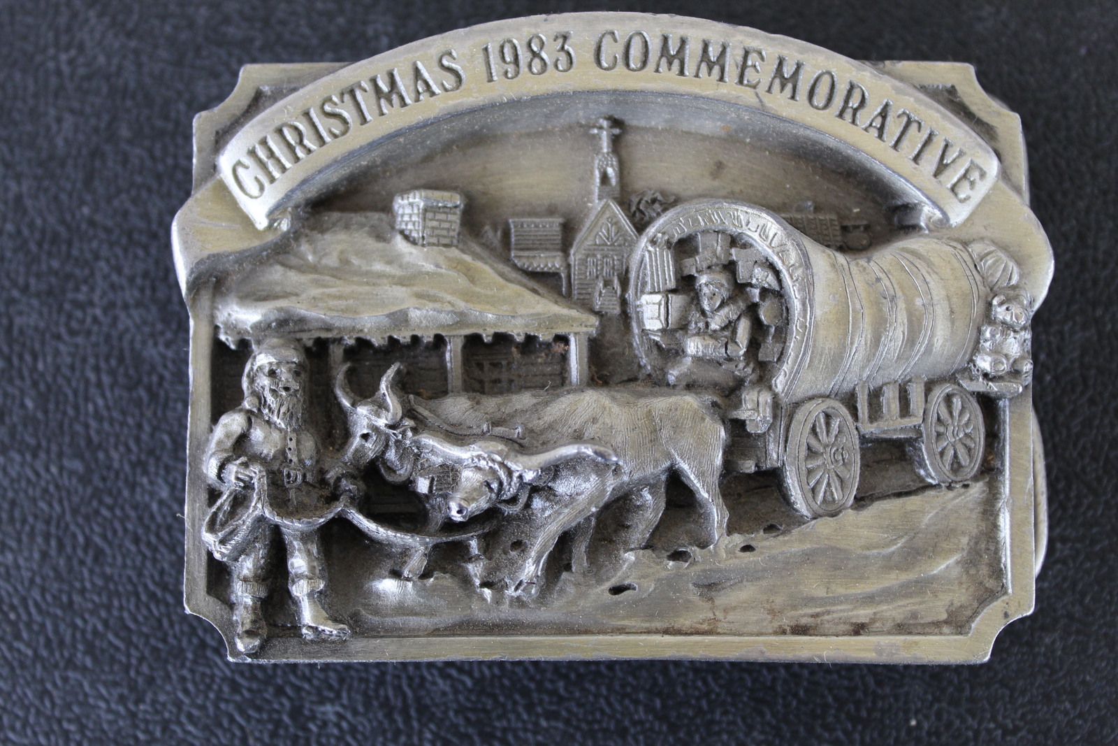 1983 Christmas Commemorative belt buckle- NEW - $34.95