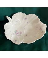 Mikasa Bone China Leaf Shaped Serving Dish Lila B2006 Larry Laslo Design... - €11,13 EUR Mikasa Bone China Leaf Shaped Serving Dish Lila B2006 Larry Laslo Design... - €11,13 EUR