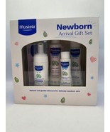Mustela Newborn Arrival Gift Set - Baby Skincare &amp; Bath Time Essentials ... - £29.58 GBP