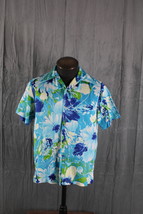 Vintage Hawaiian Shirt - Floral Pattern on Light Blue Tori Richard - Men... - £51.95 GBP