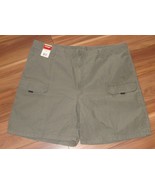 Wrangler Cargo Pocket Shorts Men&#39;s Size 46 NEW - $24.74