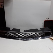 12 13 14 15 Chevrolet Equinox Upper Grille assembly OEM 25798745 - £54.52 GBP