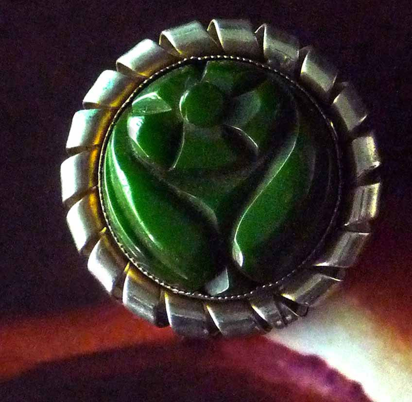 Primary image for GREEN Jade Flower Pin Vintage Costume Jewelry Pin Brooch 1950s