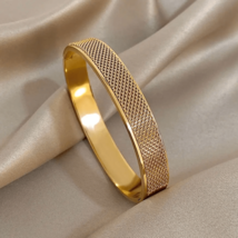 Unique Geometric Mesh Woven Textured Wide Bracelet Fashion Gold Plated - $14.84