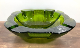 Vintage Mcm Large 8&quot; Avocado Green Glass Ashtray Textured Deep Bowl 2.5 Lbs - £31.37 GBP