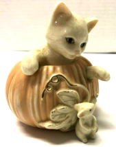 Lenox White Cat In Pumpkin Jack o Lantern With Mouse Porcelain Figurine - $19.80