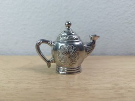 Godinger Silver Art Co Ltd Teapot Shaker w/ Stopper - Silver Plated - 2.5&quot; Tall - £7.86 GBP