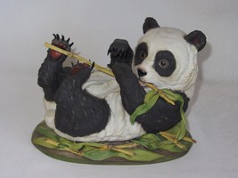 1974 Boehm Porcelain Figurine Figure Statue Giant Panda Cub Bear Bamboo 400-47 - £125.34 GBP