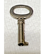 Antique Metal Key Miniature 1 3/8 Inch Silver Metal Steampunk Z - $17.02 CAD