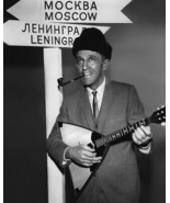 Bing Crosby classic pose smoking pipe &amp; playing guitar 12x18 Poster - $373.69 MXN