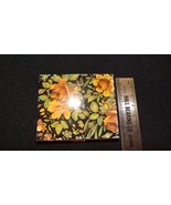 Vintage Unmarked Pink Roses Compact - $936.45 MXN