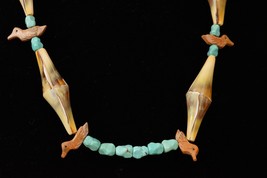 Vintage 1960&#39;s Era Native American ZUNI Turquoise Shell Bird Fetish Bead... - £43.14 GBP