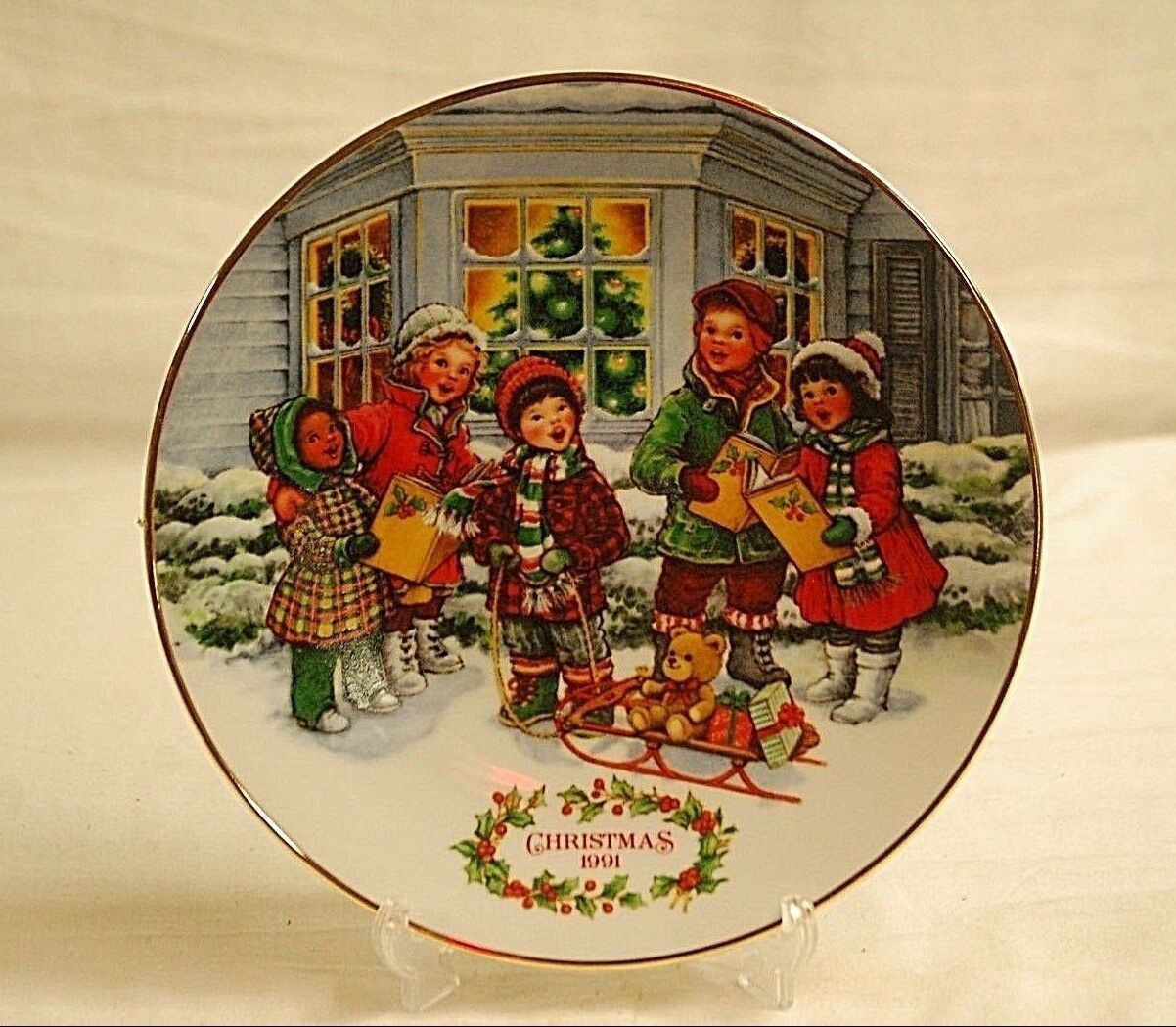 Primary image for Old Vintage 1991 AVON Christmas Plate w 22K Gold Trim Perfect Harmony