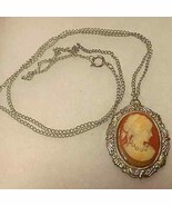 Stunning Cameo Necklace W/Pearls - $591.10 MXN