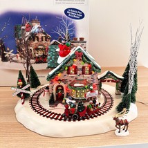 Department 56 Snow Village Christmas Lane Santa&#39;s Wonderland House 55359 Train - £136.28 GBP
