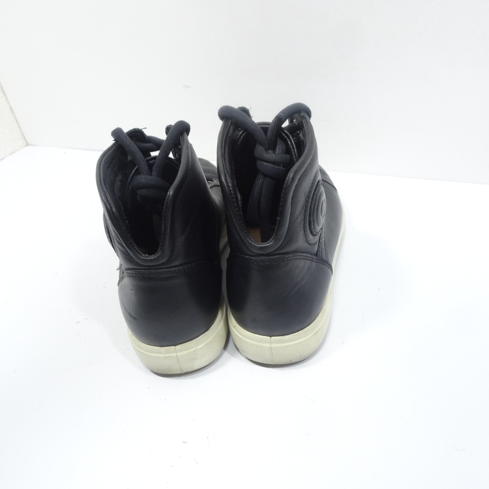 Ecco Soft 7 Womens Size 37 US 6 Black Leather Mid High Top Shoes Item image 6