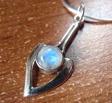 Moonstone Pendant Pointer 925 Sterling Silver Round Cabochon New - £14.94 GBP