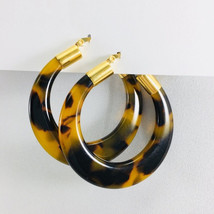 Tortoise Shell Hoop Earrings Acrylic Resin Gold Tone Snap Closures - $23.73