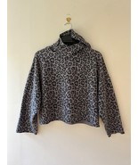 Sundays Sz M Grey Cropped Pullover Sweatshirt Hoodie Animal Print - $34.92 CAD