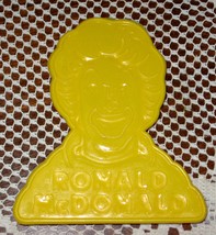 McDonald&#39;s Collectible-Ronald Cookie Cutter/Mold-Yellow-Plastic-1980 - £2.79 GBP