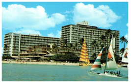 The Reef Hotel on Waikiki Beach Hawaii Postcard Posted 1977 - £5.41 GBP