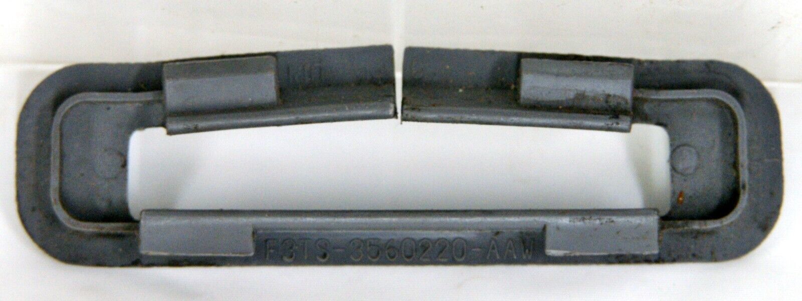 1992-1997 Ford F5TS-3560220-AAW Seat Belt Guide Gray OEM 7705 - $4.94