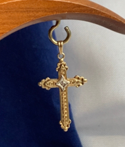 10K Yellow Gold Cross Pendant 2.2g Fine Jewelry Clear Stone Religious Charm - £111.69 GBP
