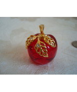 Lucite Apple Pendant ~ Nice - £6.29 GBP