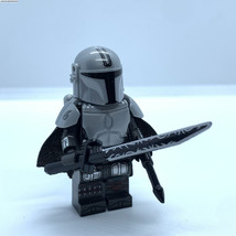 Mandalorian Minifigure Star Wars Din Djarin with Darksaber US Toy - £4.91 GBP