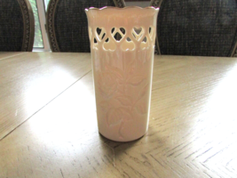 Lenox Heart Vase Pierced 24 kt Gold Rim Ivory Made in USA 5.75&quot;H - $12.82