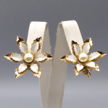 Vintage Emmons Flower Earrings, Gold Tone and White Floral Clip Ons with... - £28.58 GBP