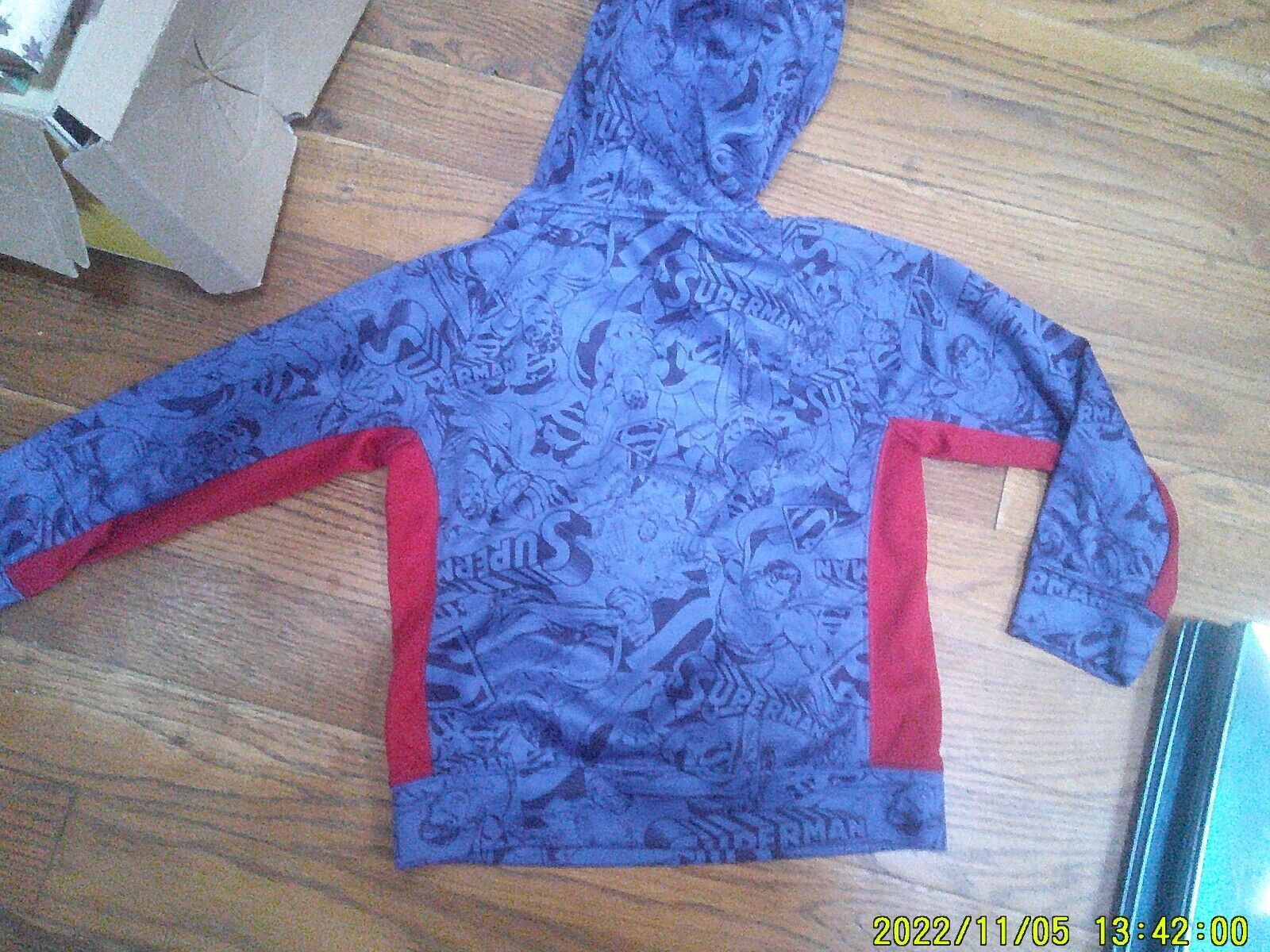 BOYS SUPERMAN HOODIE BLUE &amp; RED Sz5-7  pull on. EUC - $7.41