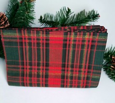 Vintage Christmas Table Cloth Tartan Plaid 60&quot; x 118&quot; Holiday Decor Red Green  - £30.07 GBP