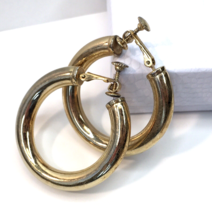 Vintage Signed Napier Thick Gold Tone Hoop Earrings Screw Back NON Pierced Ears - £15.72 GBP