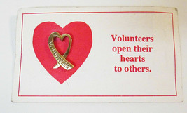 Vintage Lapel Hat Tie Tack Pin Volunteer Ribbon Heart Design Gold Tone (on card) - £6.28 GBP