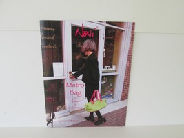 Metro Bag, Knitting, Sewing, Instruction Booklet, Laura Bellows - $111.47 MXN