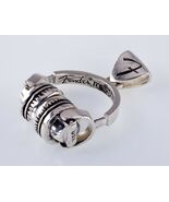 King Bambino Studios Argento Sterling FENDER Cuffie Grande Ciondolo - $27,341.16 MXN